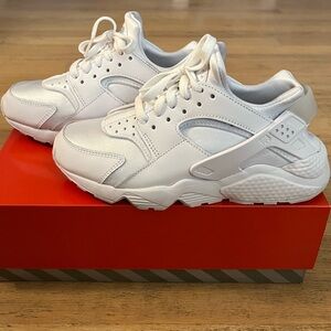 NIKE AIR HUARACHE 6.5 W / 5 M